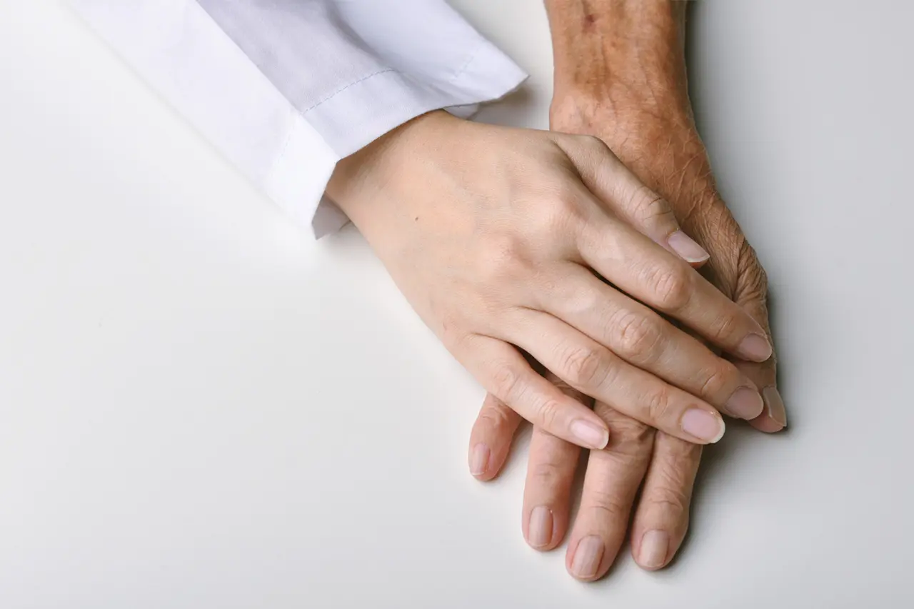 aged-hands-treatment-img1.webp